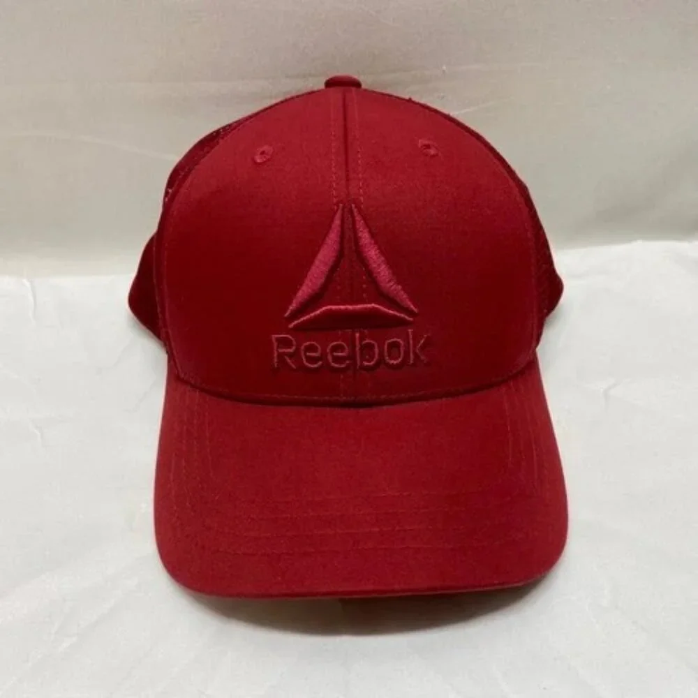Reebok Snapback Trucker Cap Adult OSFA Adjustable Red Embroidered Mesh Back Hat‎